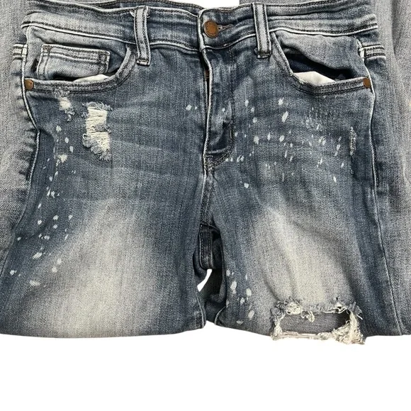 Judy Blue Faded Blue Boyfriend Jeans - Picture 5 of 11